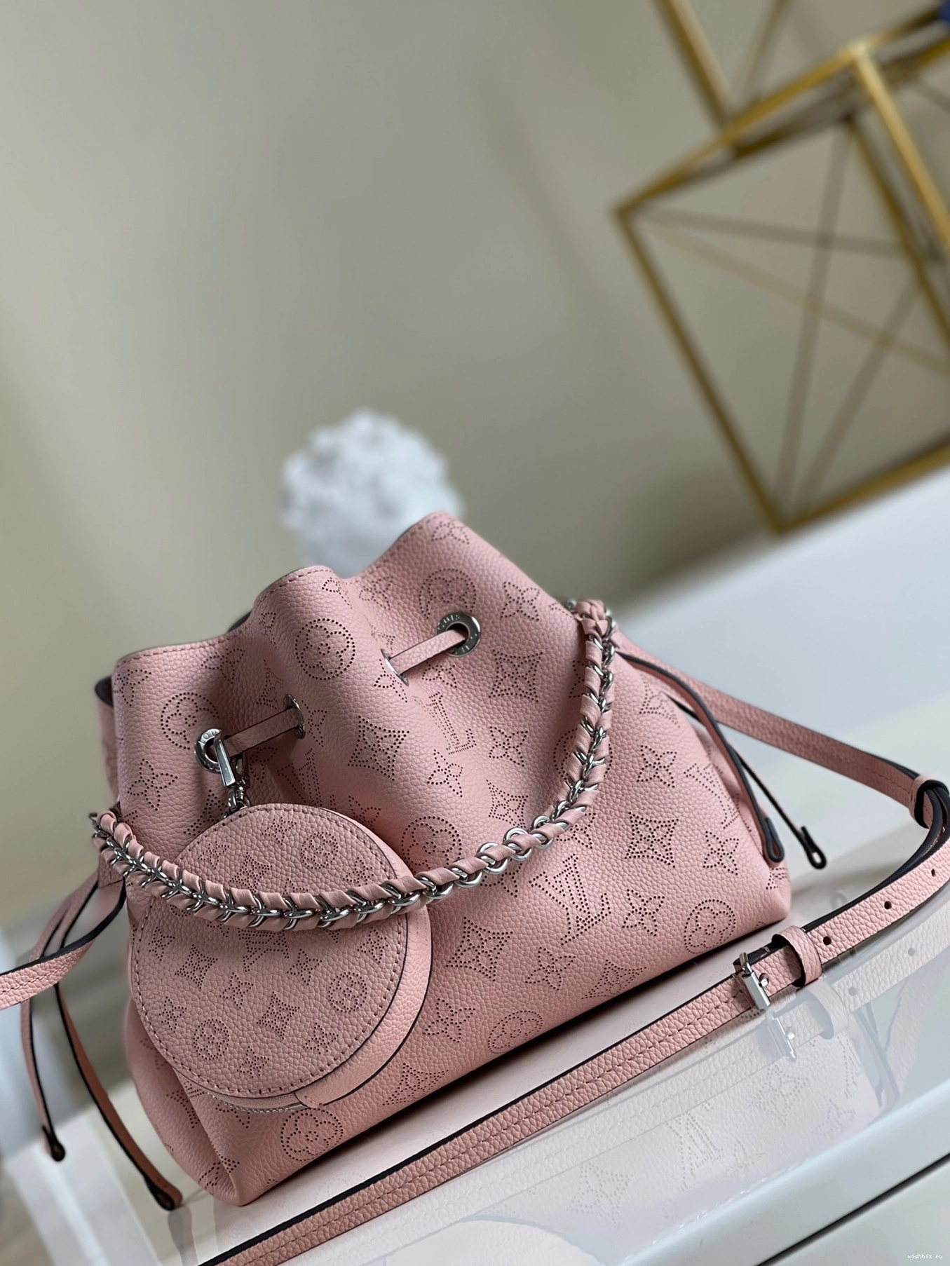 WIS VUITTON BELLA LOUIS 0225